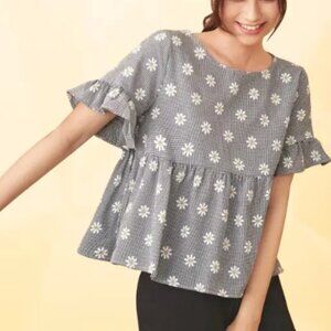 Daisy Peplum Short Sleeve Top